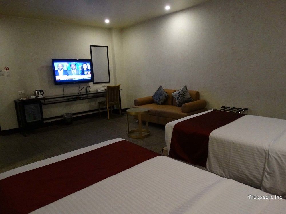 D Circle Hotel Manilla Buitenkant foto