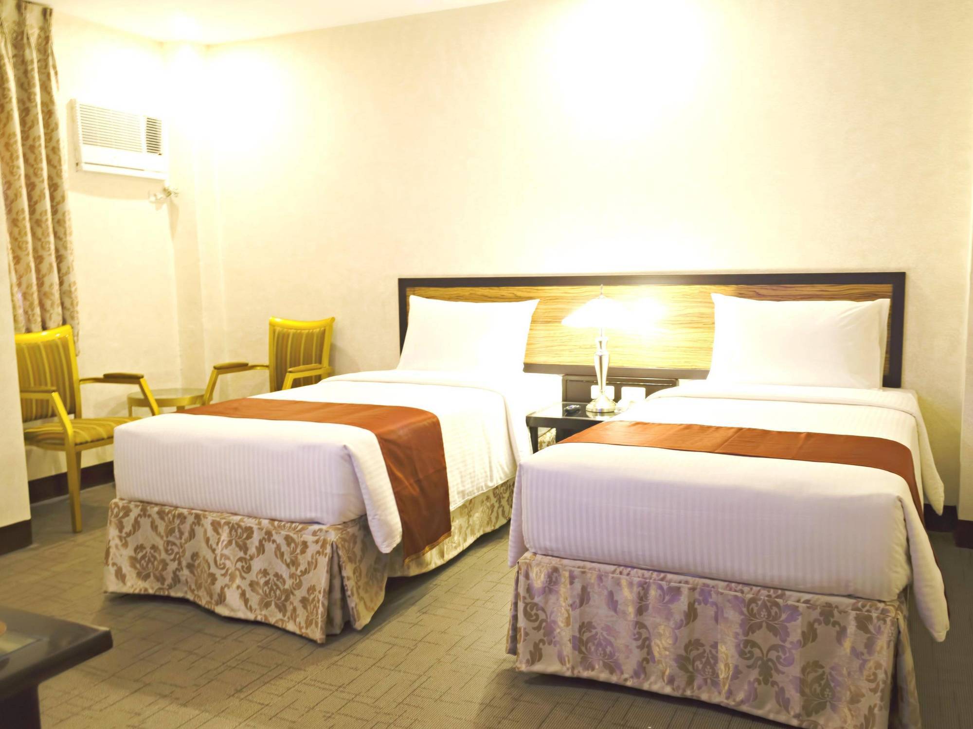 D Circle Hotel Manilla Buitenkant foto