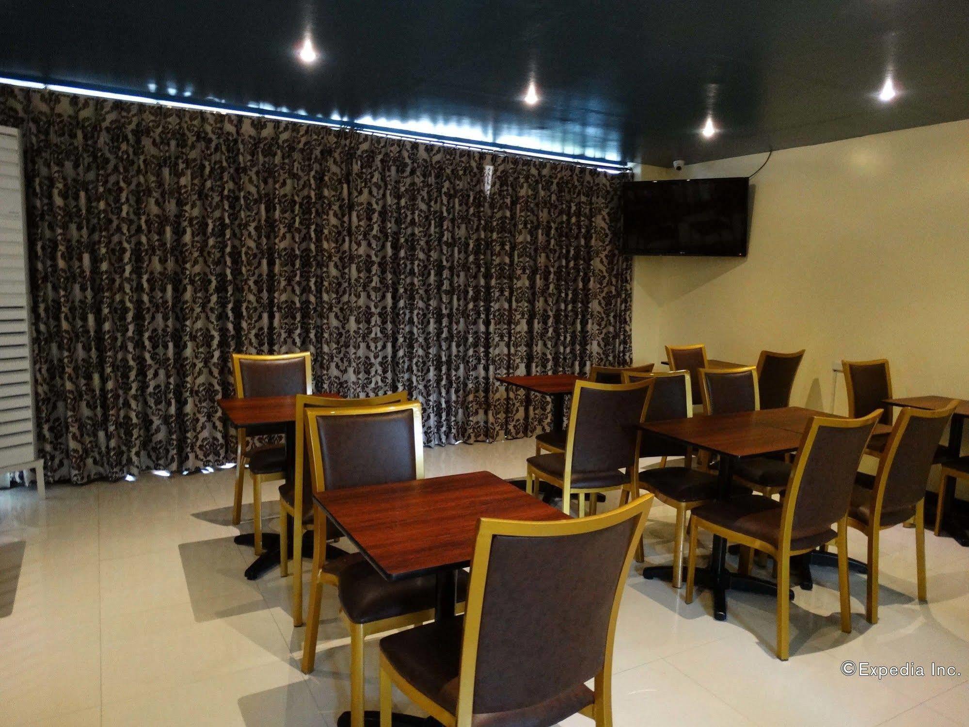 D Circle Hotel Manilla Buitenkant foto